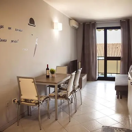 5min Dal Mare - Con Terrazzo Piu Freeparking Διαμέρισμα